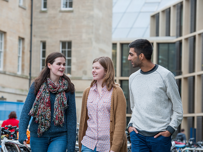 Students in front of the Andrew Wiles Building. Photo by Oxford University Images / John Cairns Photography