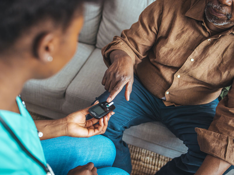 Checking glucose levels © Shutterstock/Dragana Gordic