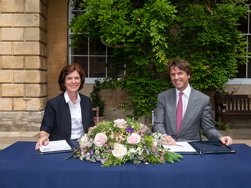 Professor Louise Richardson, Vice-Chancellor of the University of Oxford and Hubert Keller, Co-Senior Partner of the banking group Lombard Odier Credit: John Cairns Professor Louise Richardson, Vice-Chancellor of the University of Oxford and Hubert Keller, Co-Senior Partner of the banking group Lombard Odier Credit: John Cairns