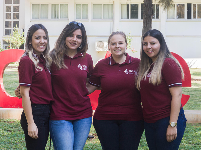 Dr Nilufer Rahmioglu (third from left) with members of the COHERE recruitment team. Image: COHERE