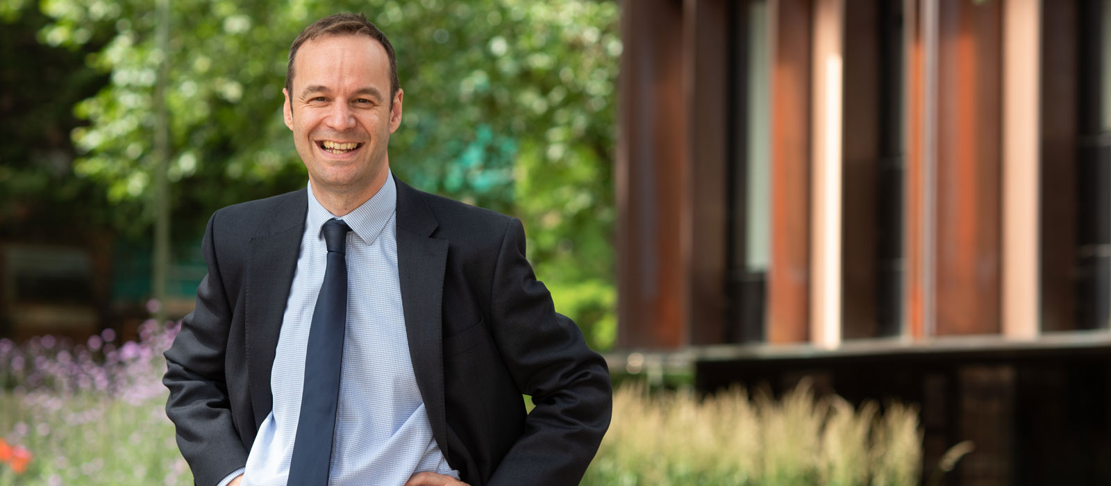 Paul Ramsbottom in front of the Beecroft Building. Photo by John Cairns